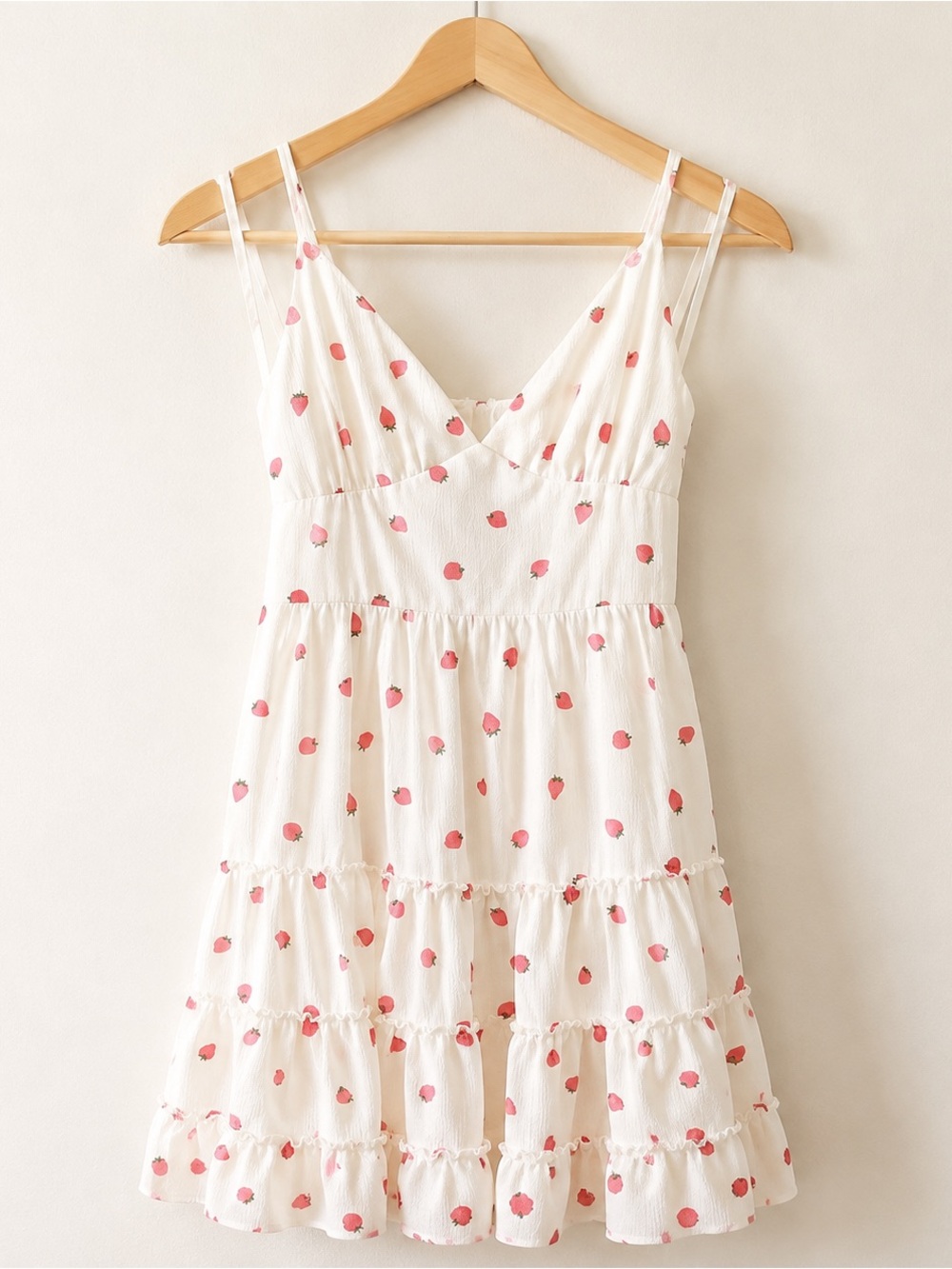 b.smart juniors size 0 white strawberry mini dress